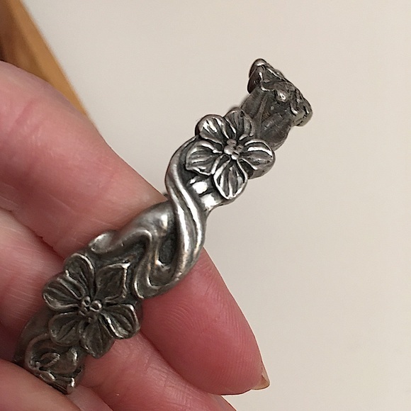 Vintage Art Nouveau Victorian Designer Heavy Floral Pewter Bangle Bracelet - Picture 1 of 17